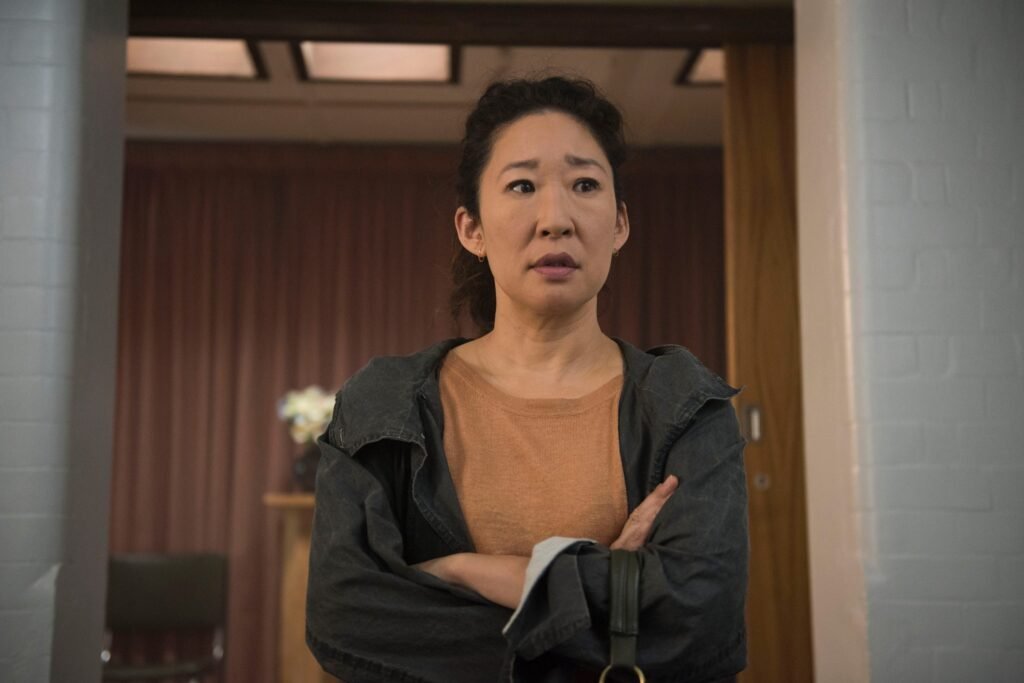 Killing Eve - 2ª temporada é um desfile de mortes e Alta Costura